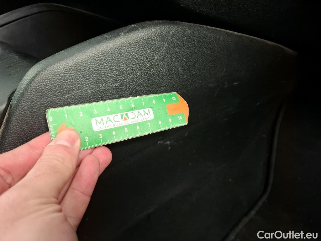  Ford  Focus FORD  SW / 2018 / 5P / Break SW - 1.5 EcoBlue 120 auto Trend Business #39