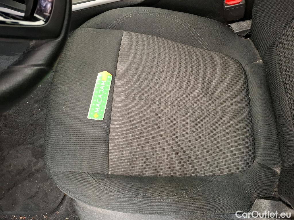  Bmw  Serie 1 BMW Série 1 / 2019 / 5P / Berline 1.5 116I Business Design #53