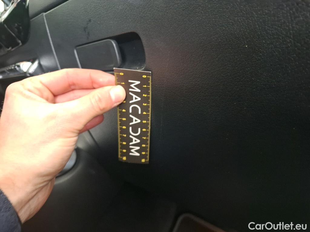  Mercedes  GLA MERCEDES-BENZ  / 2020 / 5P / SUV 2.0  200 D BUSINESS LINE DCT #32