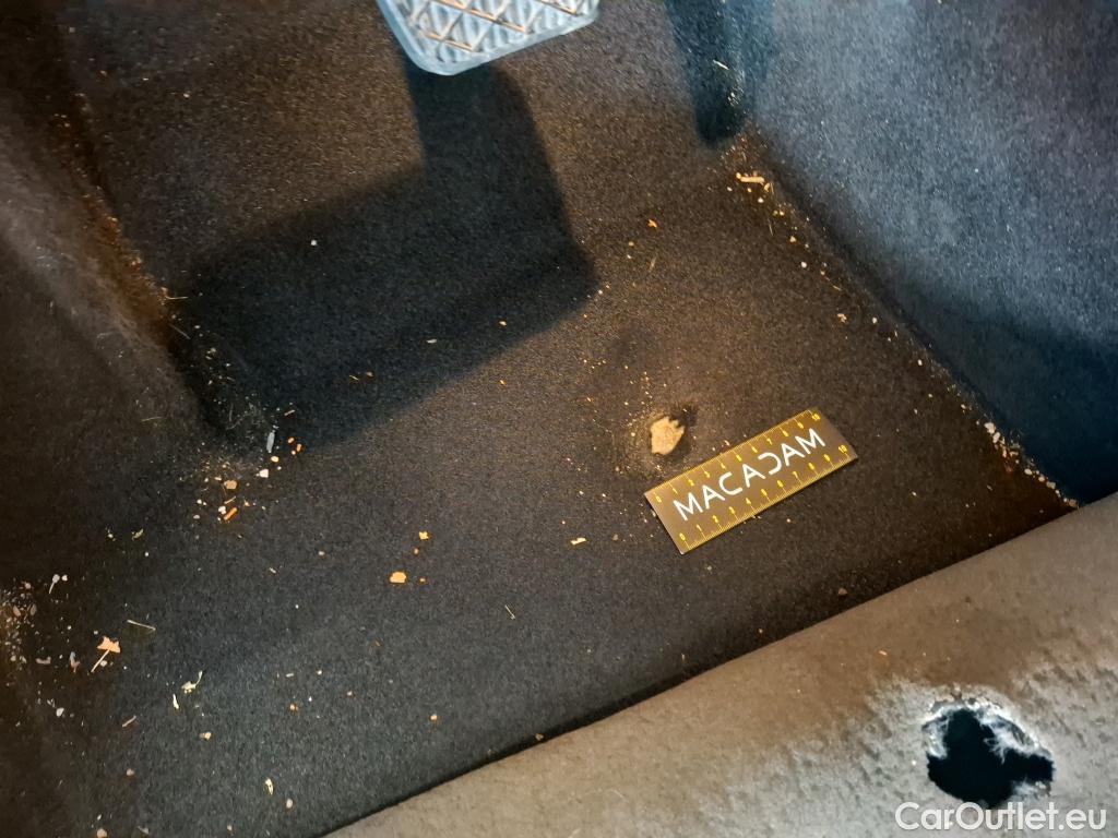  Mercedes  GLA MERCEDES-BENZ  / 2020 / 5P / SUV 2.0  200 D BUSINESS LINE DCT #12