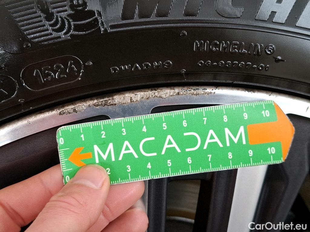  Bmw  Serie 1 BMW Série 1 / 2019 / 5P / Berline 1.5 116I Business Design #31