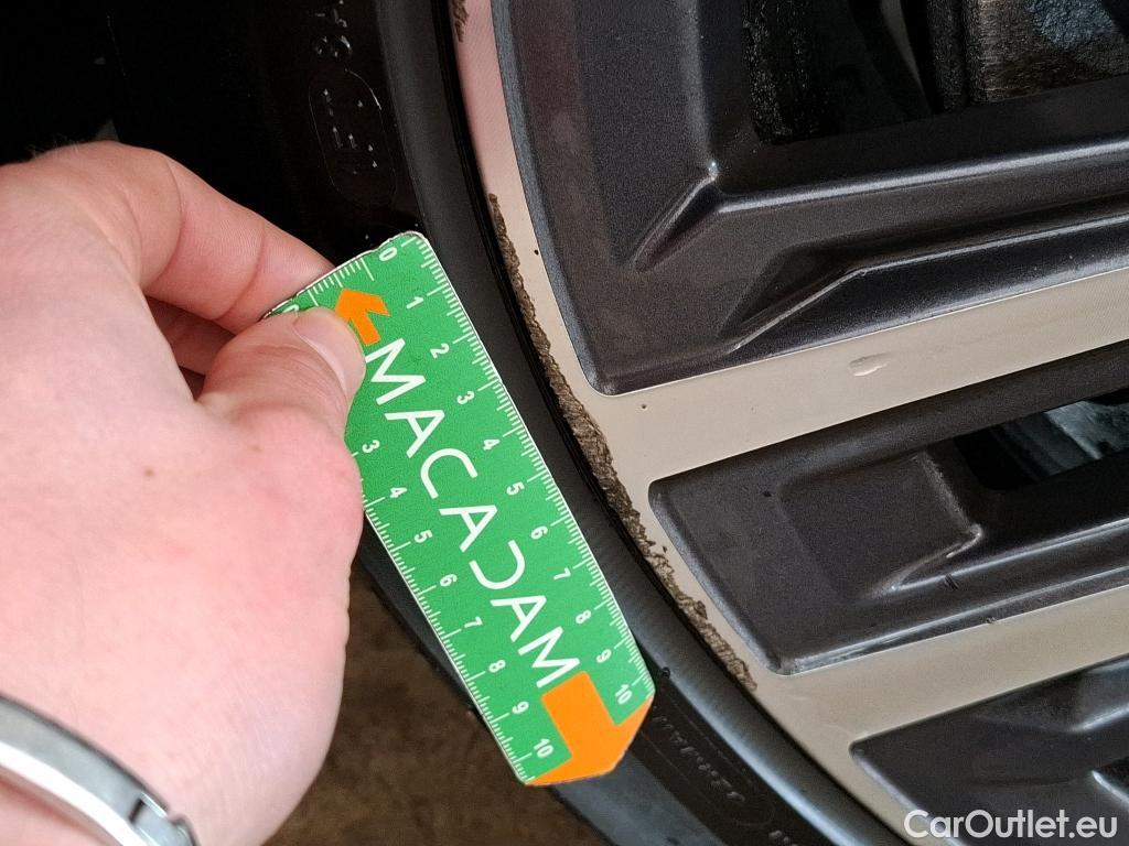  Bmw  Serie 1 BMW Série 1 / 2019 / 5P / Berline 1.5 116I Business Design #6