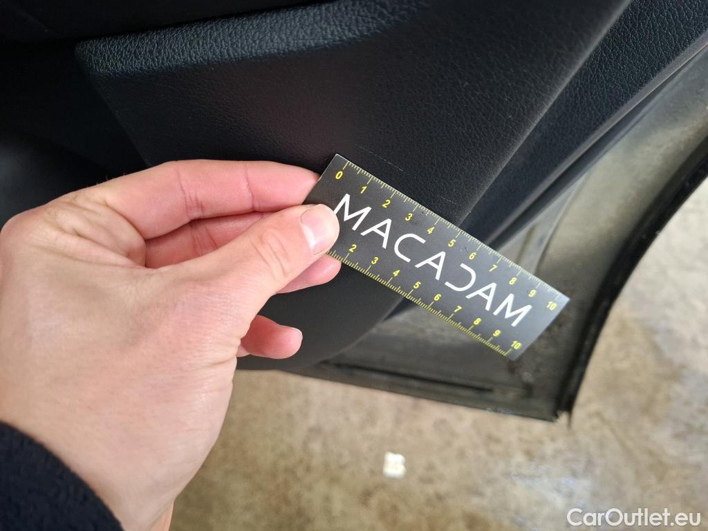  Mercedes  GLA MERCEDES-BENZ  / 2020 / 5P / SUV 2.0  200 D BUSINESS LINE DCT #26