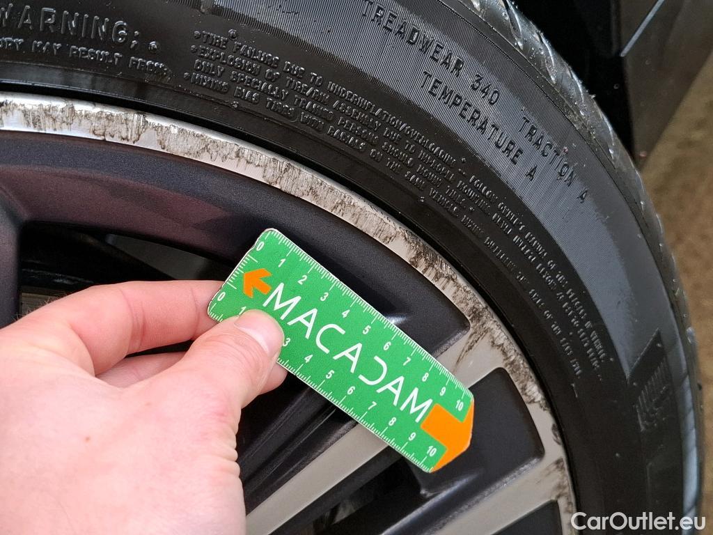  Bmw  Serie 1 BMW Série 1 / 2019 / 5P / Berline 1.5 116I Business Design #4