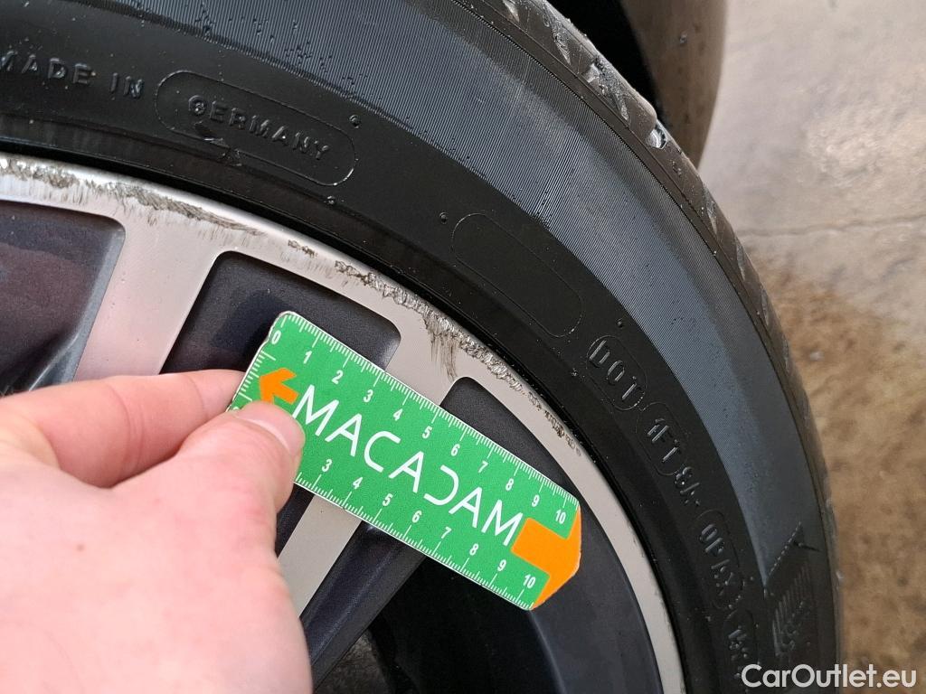  Bmw  Serie 1 BMW Série 1 / 2019 / 5P / Berline 1.5 116I Business Design #12