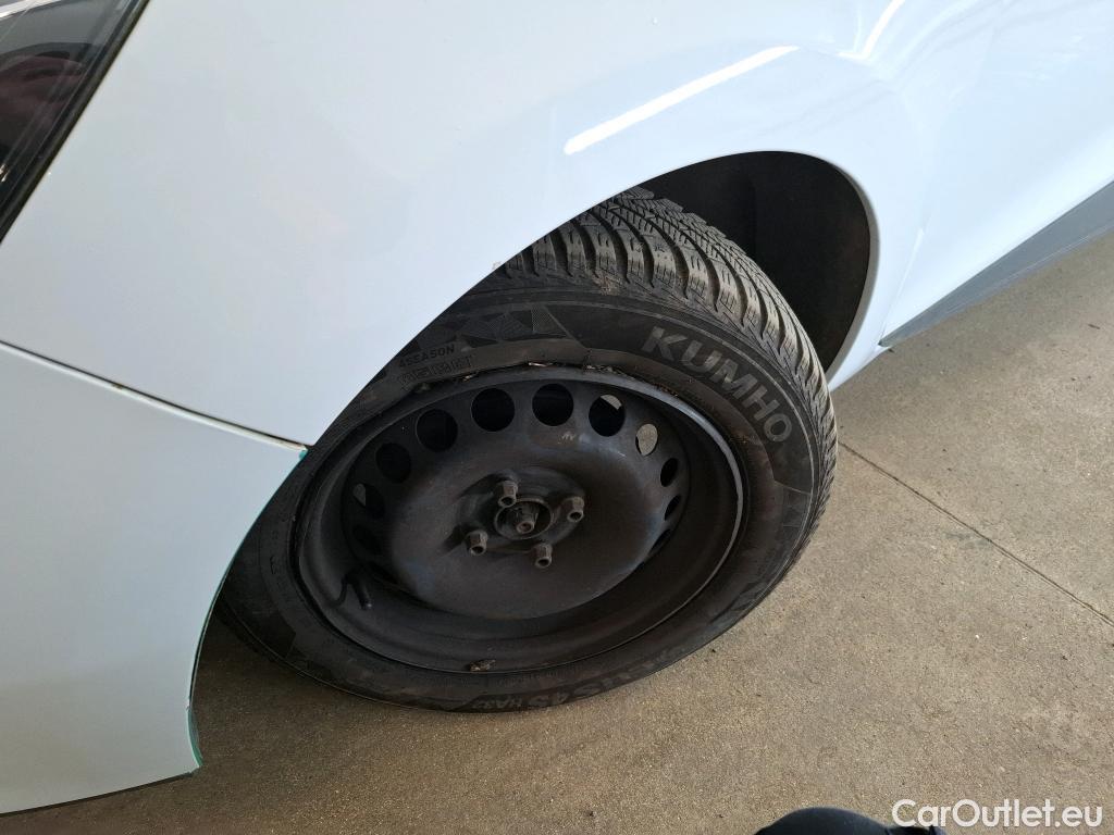  Renault  Clio RENAULT  Société VU 5p Berline Air Medianav dCi 90 - 18 #31