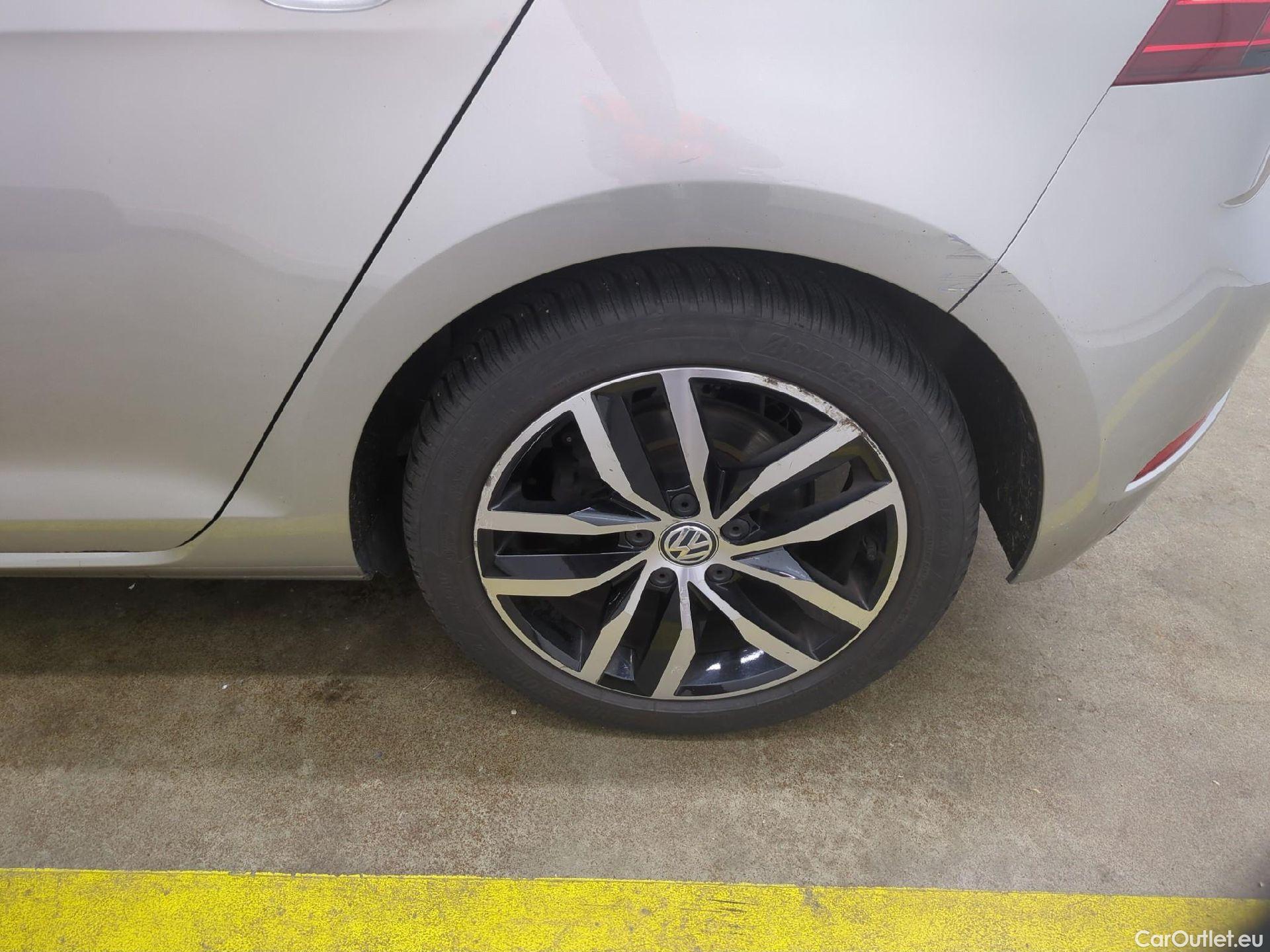  Volkswagen  Golf  VOLKSWAGEN 5p Berline 2.0 TDI 150 BVM6 Carat BMT #10