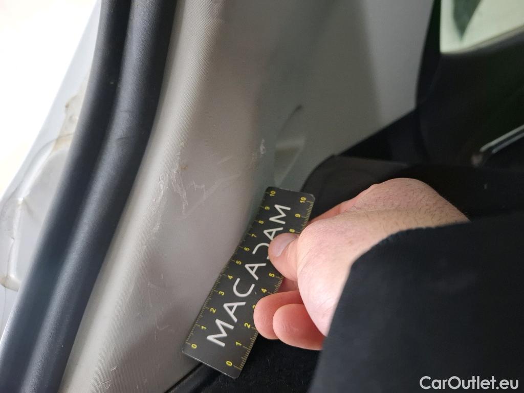  Renault  Clio RENAULT  Société VU 5p Berline Air Medianav dCi 90 - 18 #41