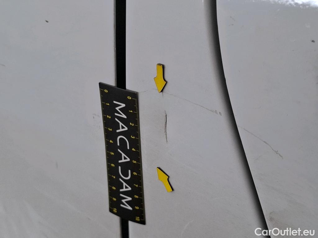  Renault  Trafic  Fourgon L2H1 3T Grand Confort 2.0 dCi 130CV BVM6 E6d #49