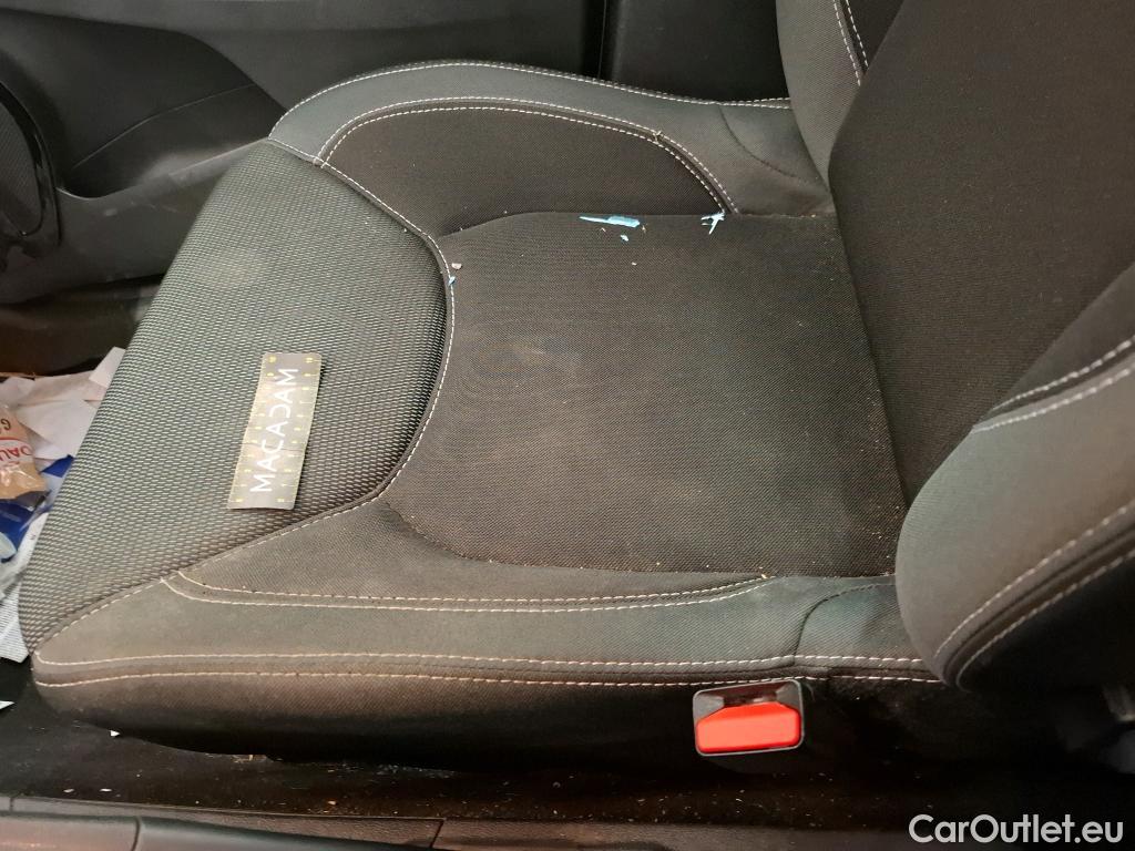  Renault  Clio RENAULT  Société VU 5p Berline Air Medianav dCi 90 - 18 #57