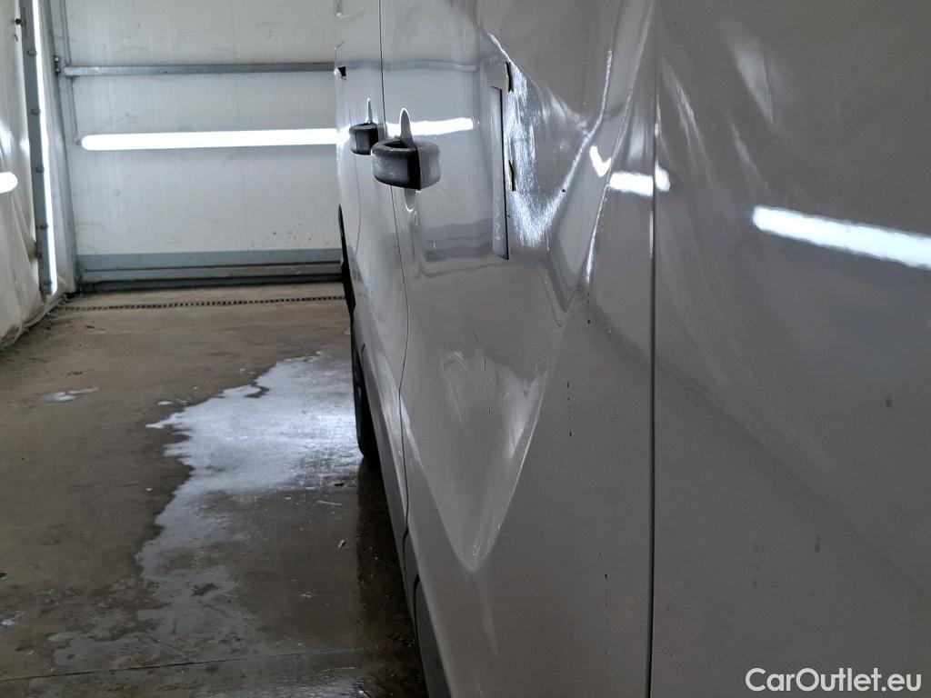  Renault  Trafic  Fourgon L2H1 3T Grand Confort 2.0 dCi 130CV BVM6 E6d #58