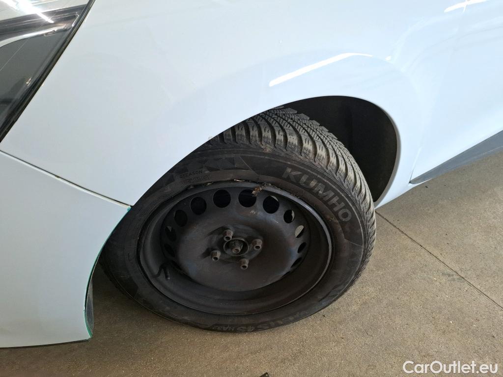  Renault  Clio RENAULT  Société VU 5p Berline Air Medianav dCi 90 - 18 #35