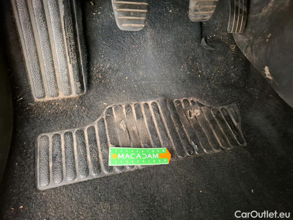  Renault  Clio  IV Air MediaNav 1.5 dCi 75CV BVM5 E6 #3