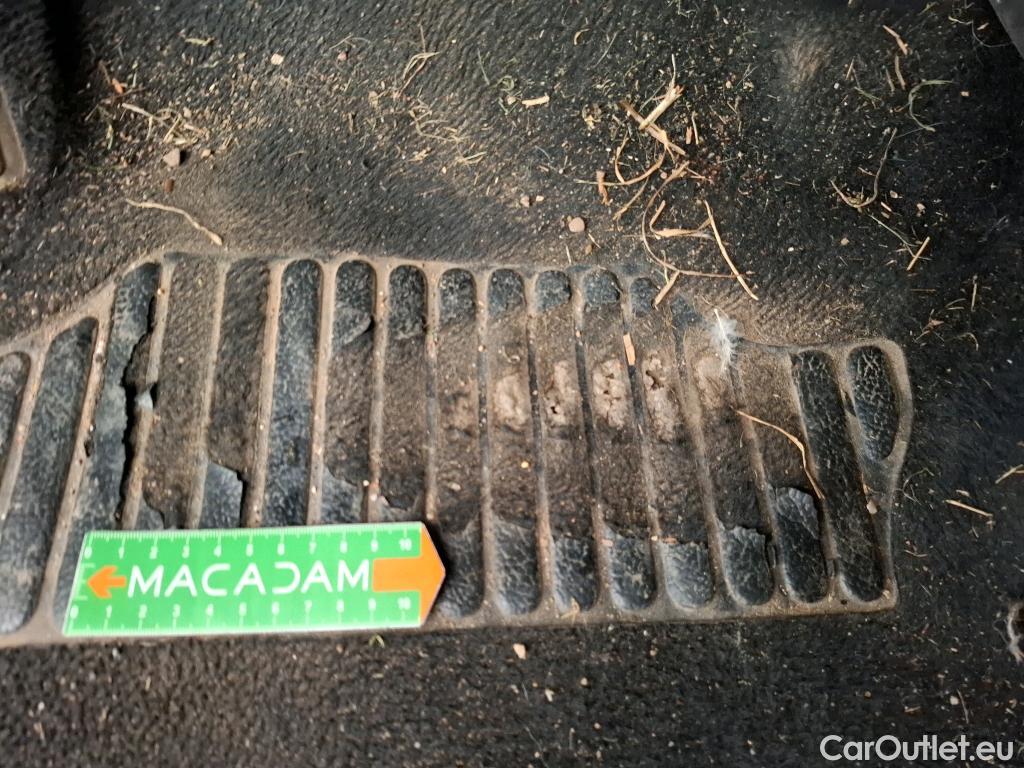  Renault  Clio  IV Air MediaNav 1.5 dCi 75CV BVM5 E6 #6