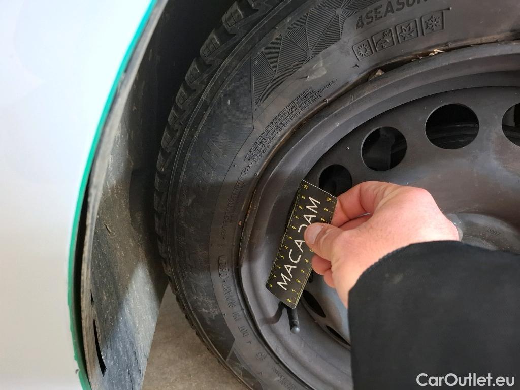  Renault  Clio RENAULT  Société VU 5p Berline Air Medianav dCi 90 - 18 #36