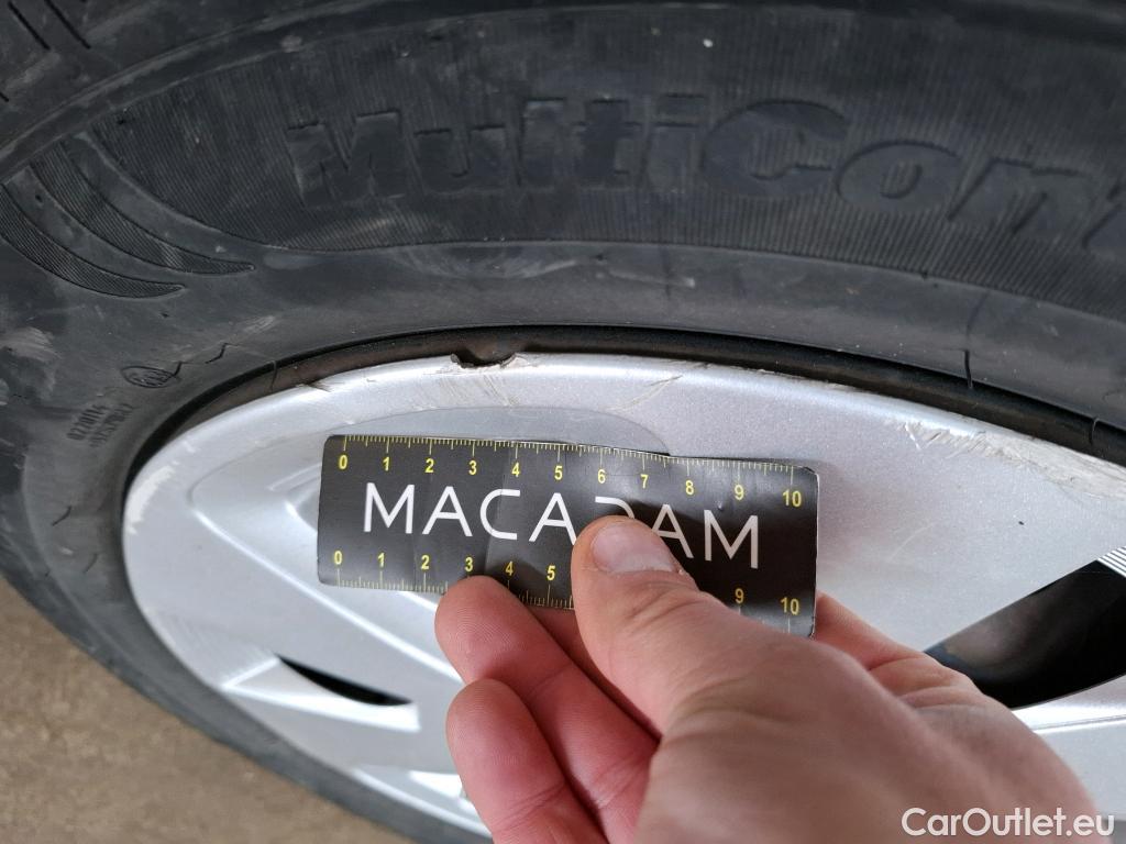  Renault  Clio RENAULT  Société VU 5p Berline Air Medianav dCi 90 - 18 #53