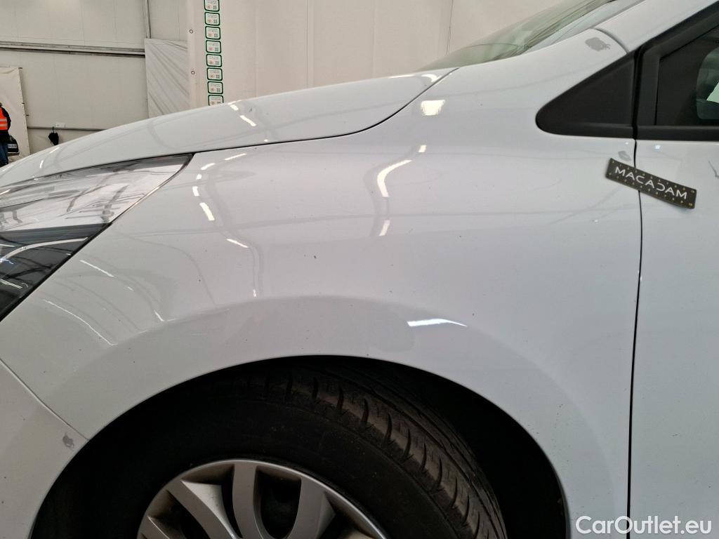  Renault  Clio  IV Air MediaNav 1.5 dCi 75CV BVM5 E6 #19