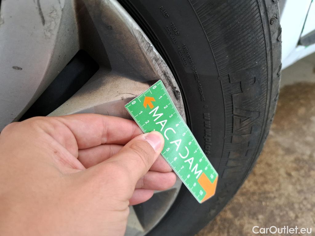  Renault  Clio  IV Air MediaNav 1.5 dCi 75CV BVM5 E6 #39