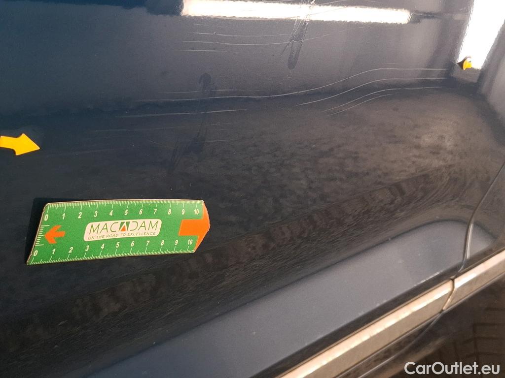  Volkswagen  Passat VOLKSWAGEN  SW / 2019 / 5P / Break 2.0 TDI 150 SCR DSG7 SW ELEGANCE #18