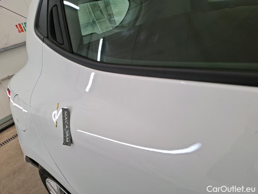  Renault  Clio  IV Air MediaNav 1.5 dCi 75CV BVM5 E6 #12