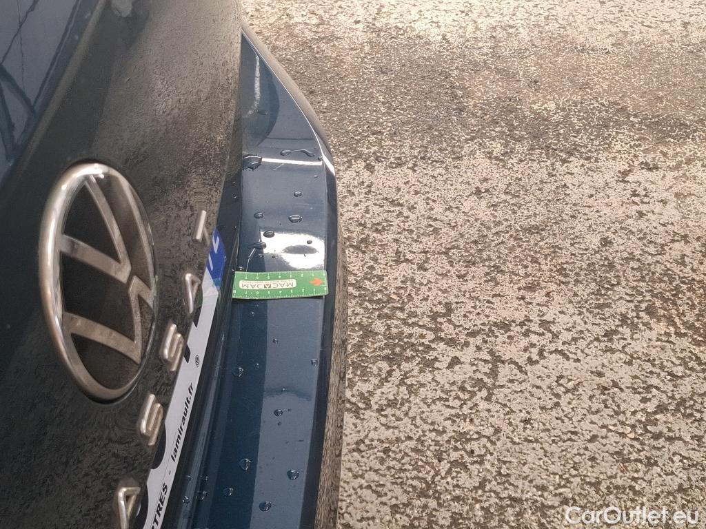  Volkswagen  Passat VOLKSWAGEN  SW / 2019 / 5P / Break 2.0 TDI 150 SCR DSG7 SW ELEGANCE #2