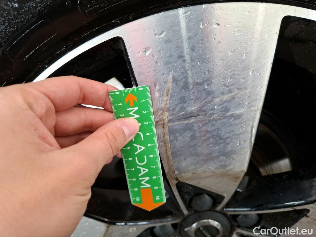  Volvo  XC 40 XC40 Momentum 2WD 2.0 D3 150CV BVA8 E6dT #12