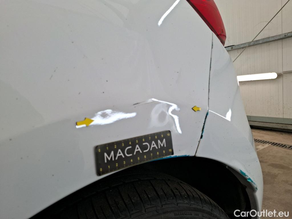  Renault  Clio  IV Air MediaNav 1.5 dCi 75CV BVM5 E6 #4