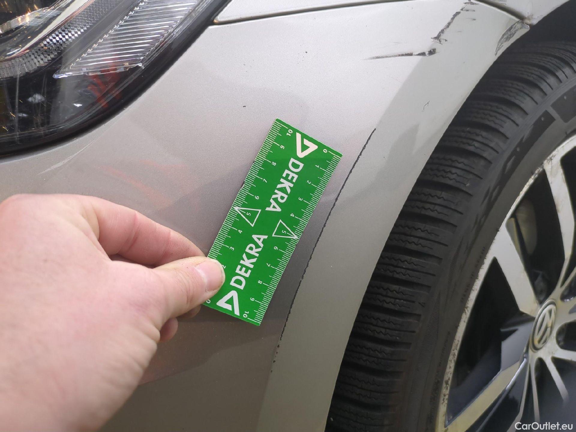  Volkswagen  Golf  VOLKSWAGEN 5p Berline 2.0 TDI 150 BVM6 Carat BMT #28