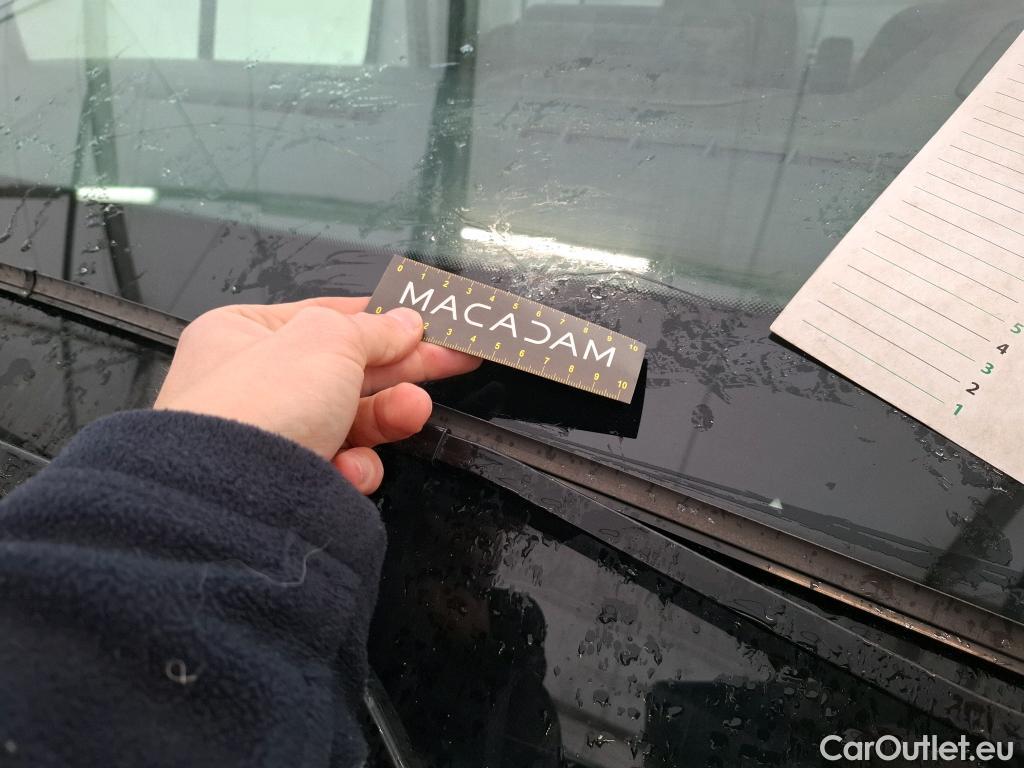  Renault  Trafic  Fourgon L2H1 3T Grand Confort 2.0 dCi 130CV BVM6 E6d #51