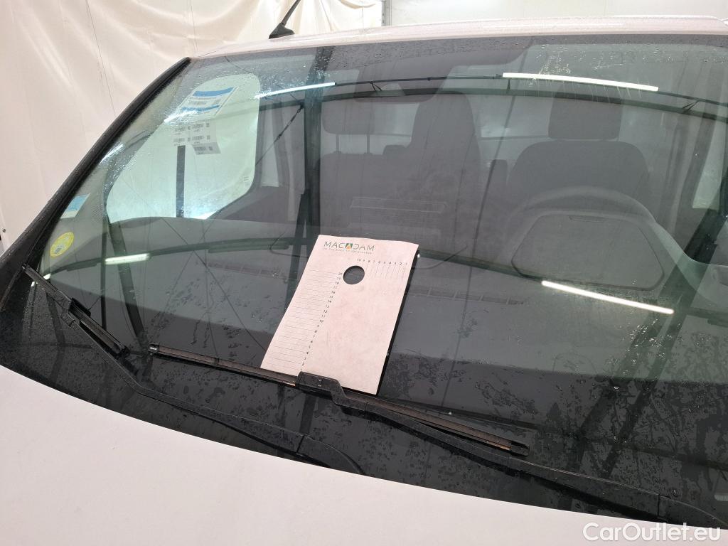  Renault  Trafic  Fourgon L2H1 3T Grand Confort 2.0 dCi 130CV BVM6 E6d #50