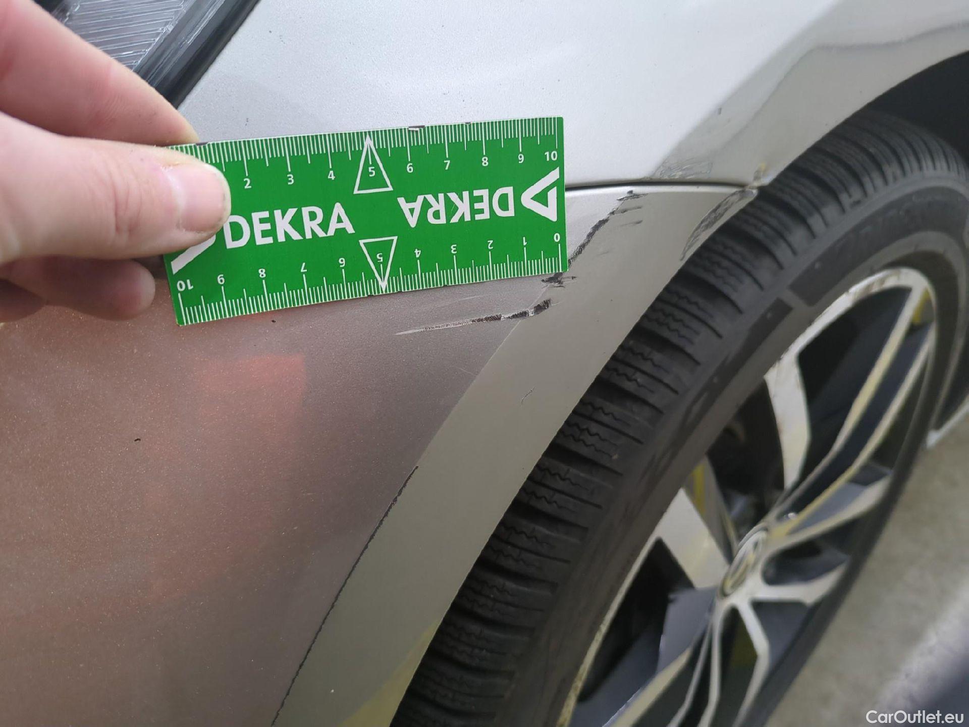  Volkswagen  Golf  VOLKSWAGEN 5p Berline 2.0 TDI 150 BVM6 Carat BMT #26