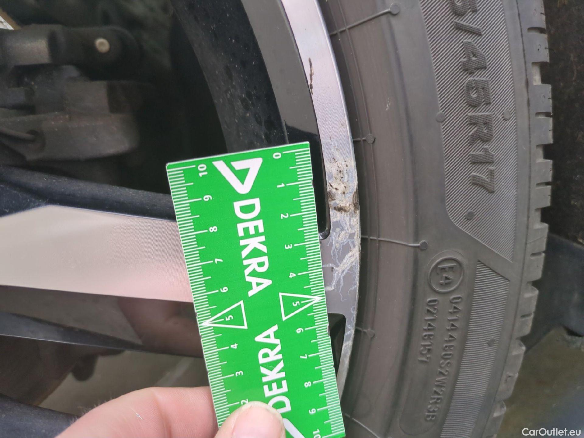  Volkswagen  Golf  VOLKSWAGEN 5p Berline 2.0 TDI 150 BVM6 Carat BMT #15