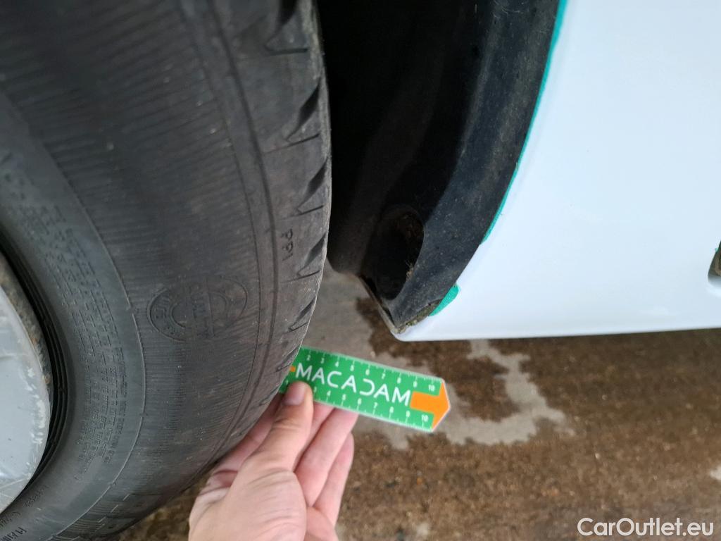  Renault  Clio  IV Air MediaNav 1.5 dCi 75CV BVM5 E6 #24