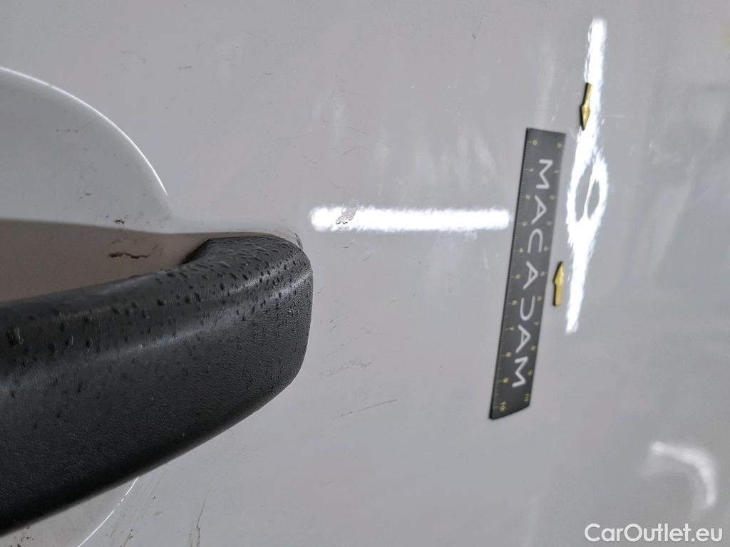  Renault  Trafic  Fourgon L2H1 3T Grand Confort 2.0 dCi 130CV BVM6 E6d #17