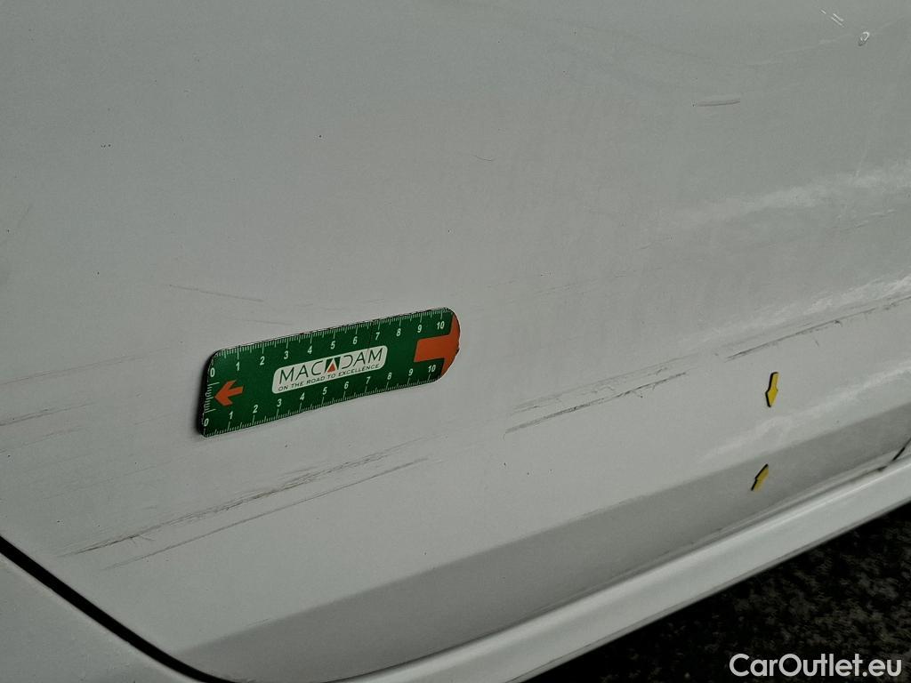  Peugeot  208  Affaire Premium 1.6 HDi 75CV BVM5 E6 #38