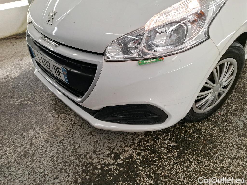  Peugeot  208  Affaire Premium 1.6 HDi 75CV BVM5 E6 #47