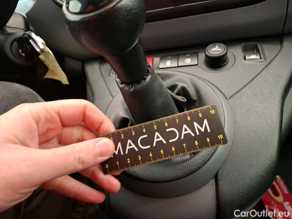  Peugeot  Partner PEUGEOT  VU 4p Fourgonnette 1.6 BLUEHDI 100 S&S LONG PREMIUM #36