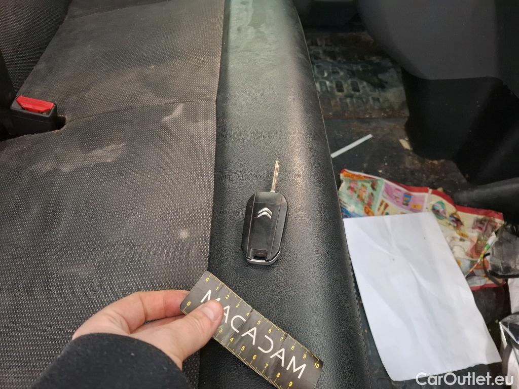  Citroen  Jumpy  Fourgon Club M 1.5 BlueHDi 100CV BVM6 E6d #38