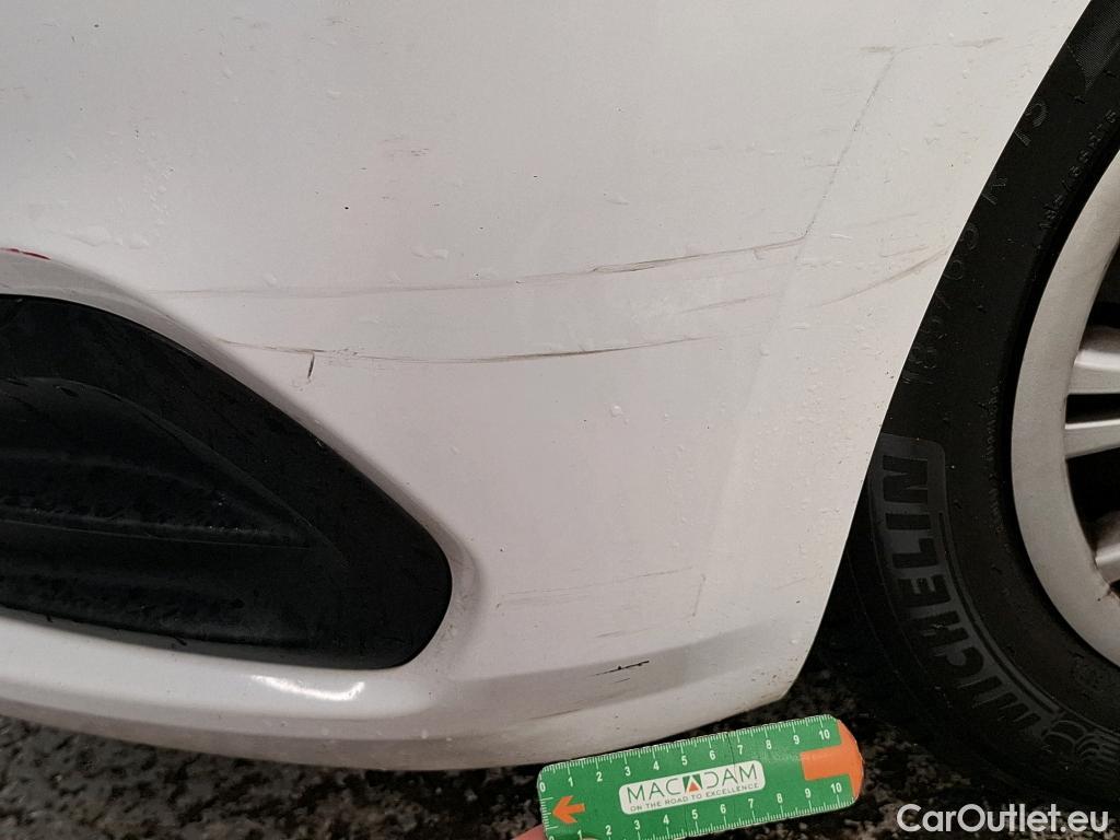  Peugeot  208  Affaire Premium 1.6 HDi 75CV BVM5 E6 #48