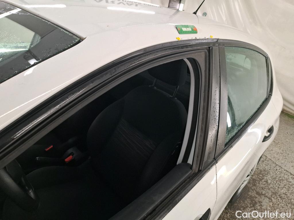  Peugeot  208  Affaire Premium 1.6 HDi 75CV BVM5 E6 #44