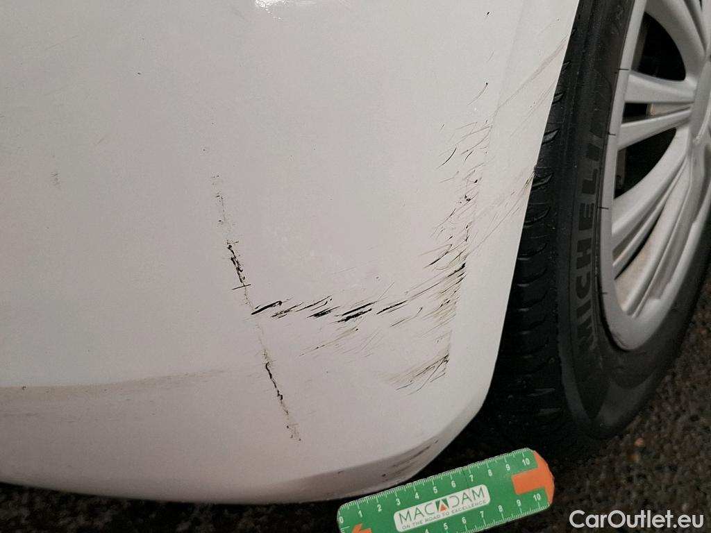  Peugeot  208  Affaire Premium 1.6 HDi 75CV BVM5 E6 #26