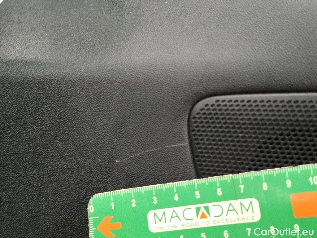  Peugeot  208  Affaire Premium 1.6 HDi 75CV BVM5 E6 #63