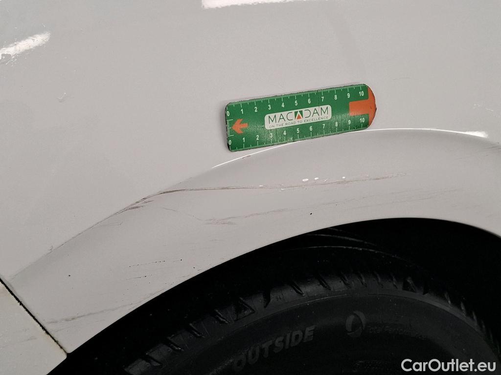  Peugeot  208  Affaire Premium 1.6 HDi 75CV BVM5 E6 #78