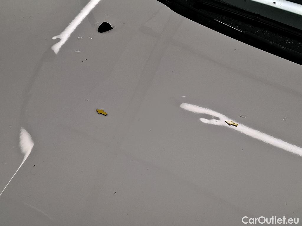  Peugeot  208  Affaire Premium 1.6 HDi 75CV BVM5 E6 #8