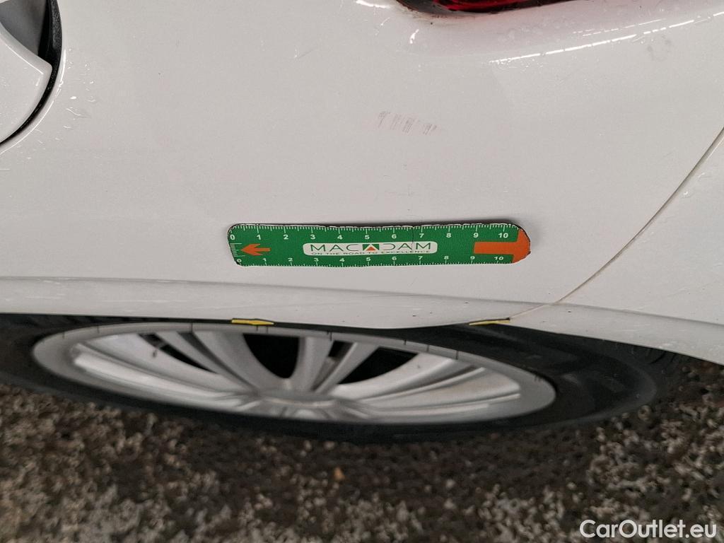  Peugeot  208  Affaire Premium 1.6 HDi 75CV BVM5 E6 #21