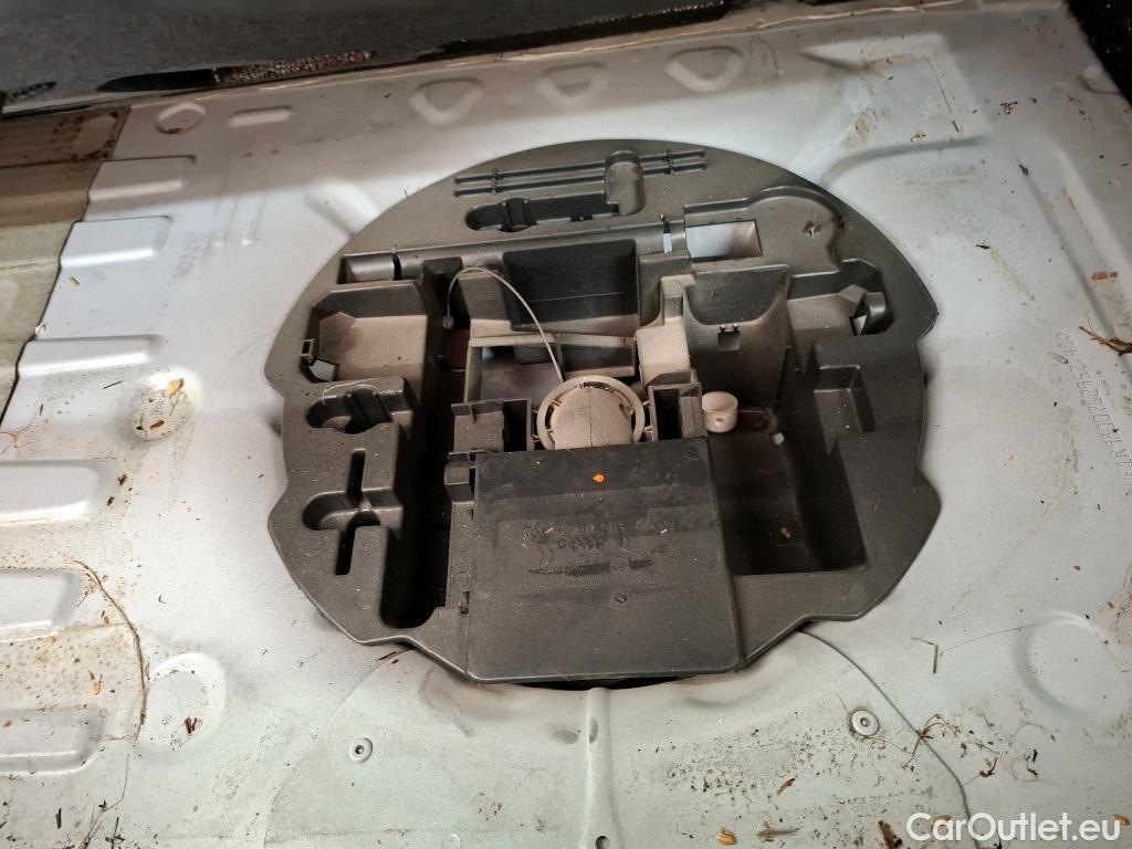  Renault  Clio  IV Air MediaNav 1.5 dCi 75CV BVM5 E6 #41