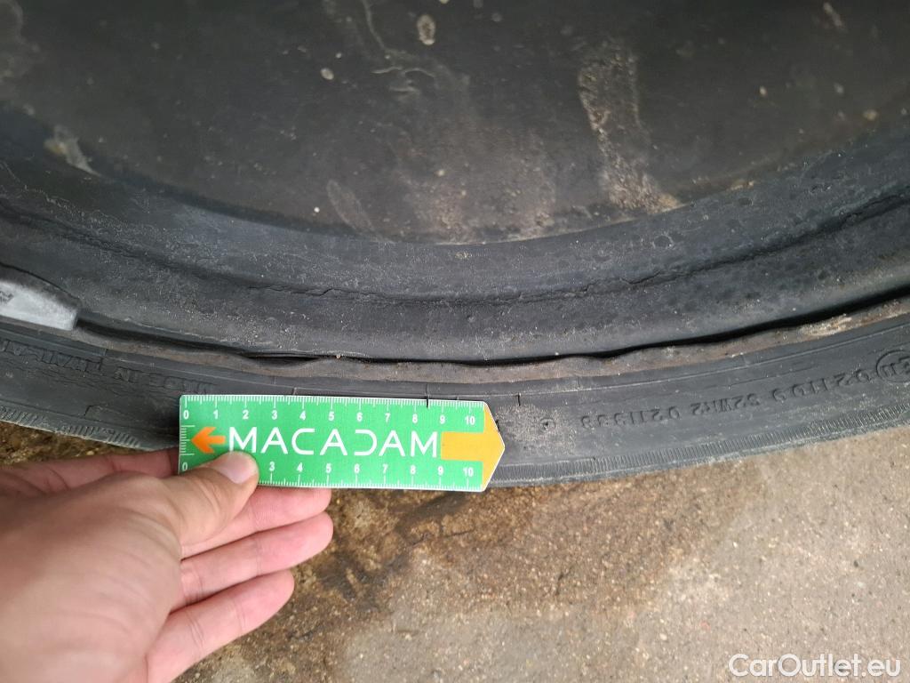  Renault  Clio  IV Air MediaNav 1.5 dCi 75CV BVM5 E6 #60