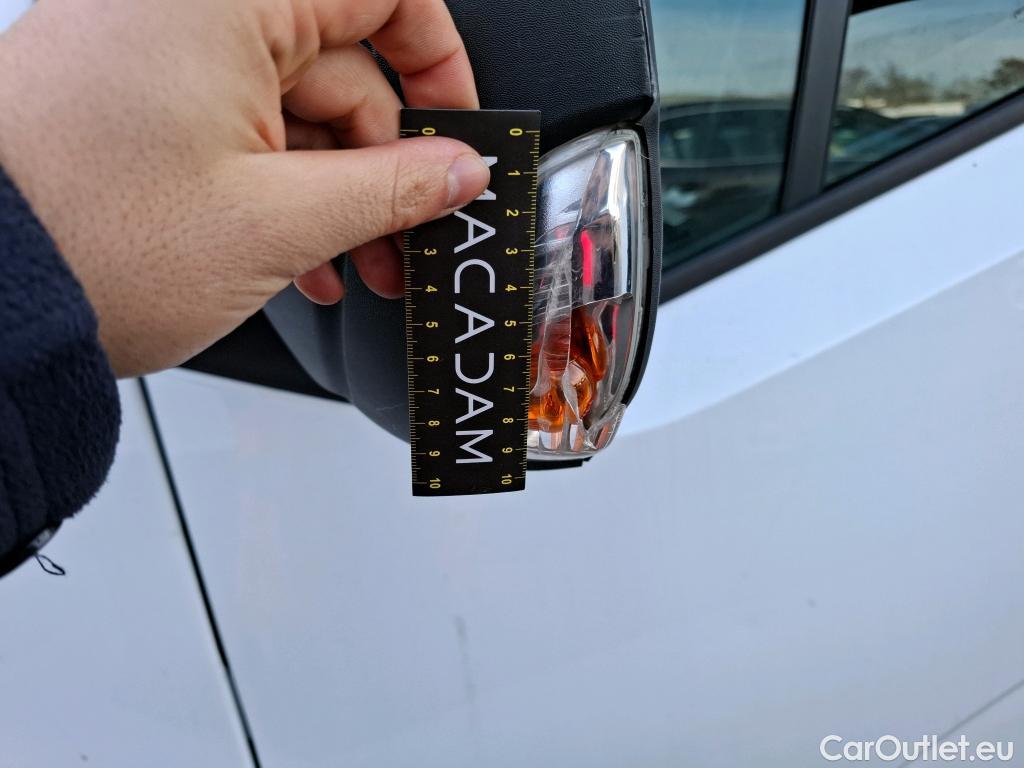  Opel  Movano  B Fourgon/Combi Fourgon Moyen L2H2 3 5t turbo 135CV BVM6 E6dT #106