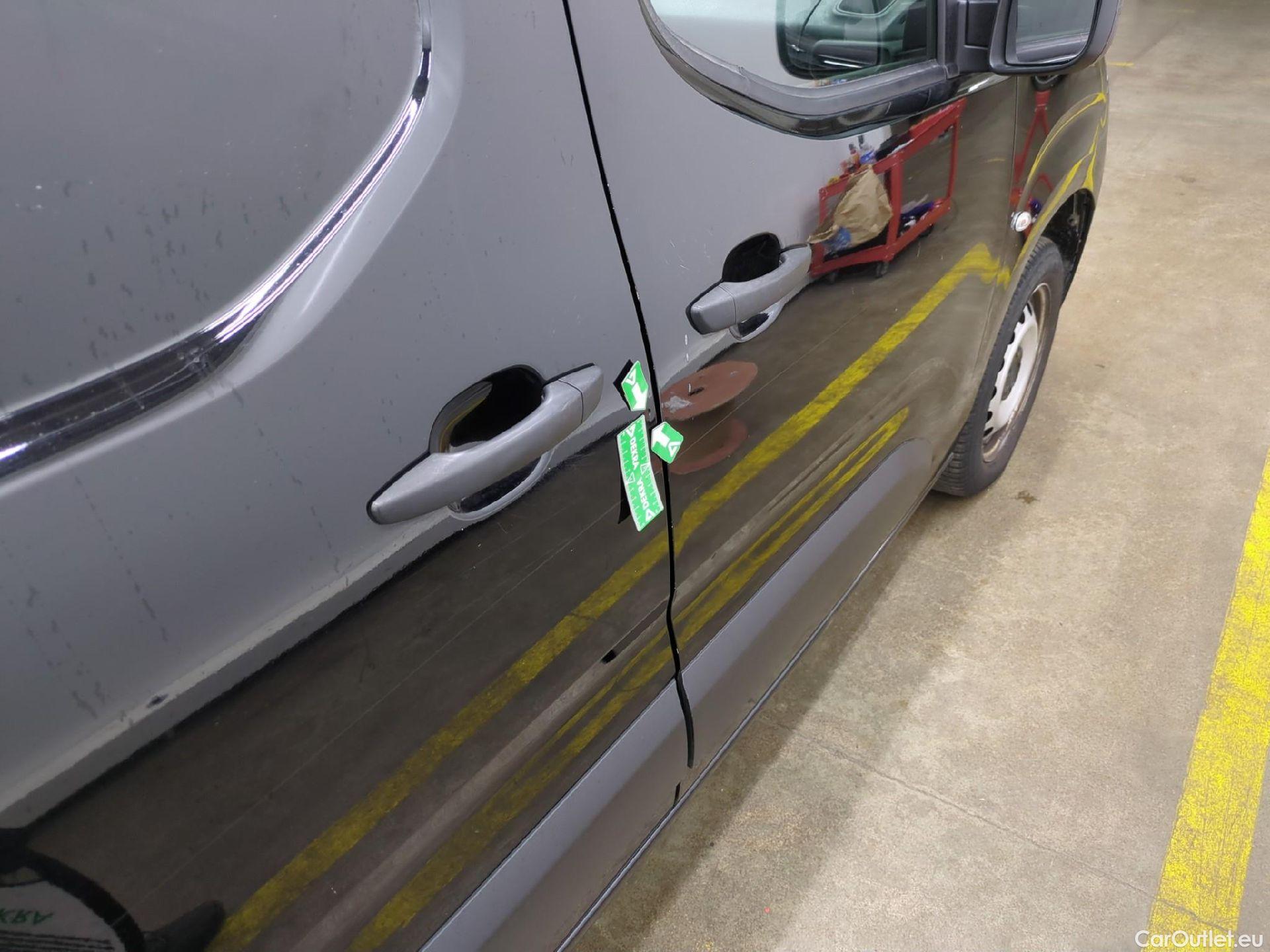  Citroen  Berlingo  Fourgon Club M 1000 1.5 BlueHDi 130CV BVA8 E6dT #25