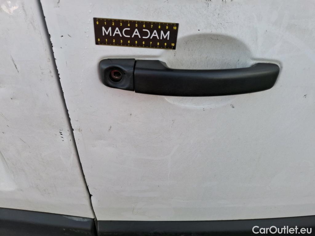  Opel  Movano  B Fourgon/Combi Fourgon Moyen L2H2 3 5t turbo 135CV BVM6 E6dT #125